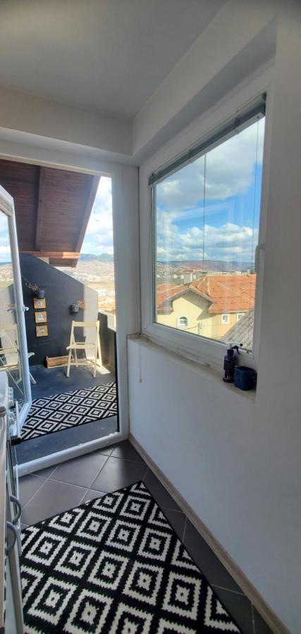 Sleep And Drive White Apartamento Sarajevo Exterior foto