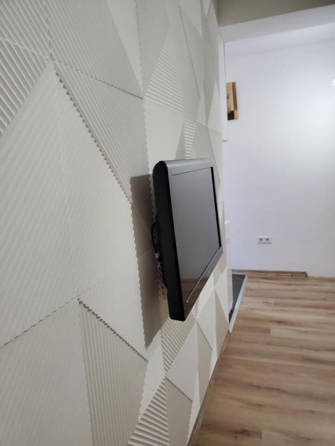 Sleep And Drive White Apartamento Sarajevo Exterior foto