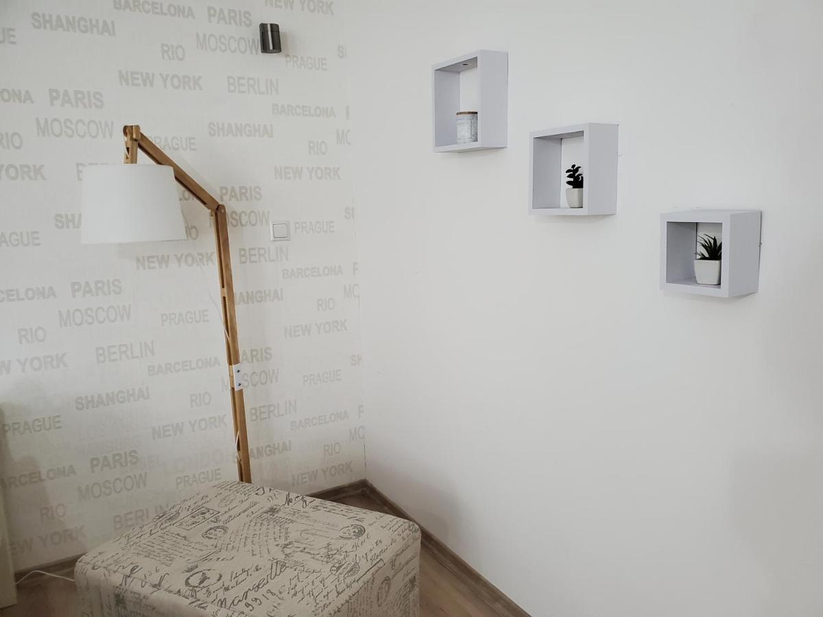 Sleep And Drive White Apartamento Sarajevo Exterior foto