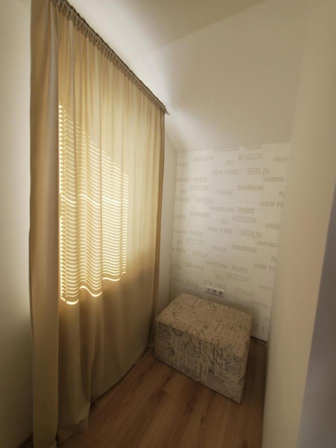 Sleep And Drive White Apartamento Sarajevo Exterior foto